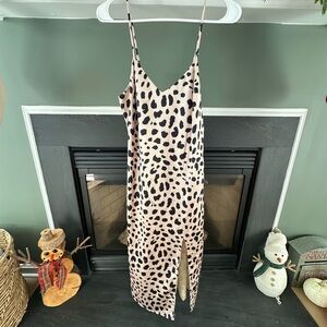 Essue Beige and Black Spotted Dress